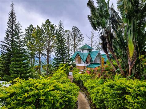 Hills View Mountain Villa: Heavenly Sea of Clouds View in Davao .